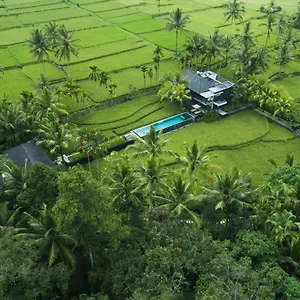 https://uma-giri-villa-ubud.ubudhotelsnow.com