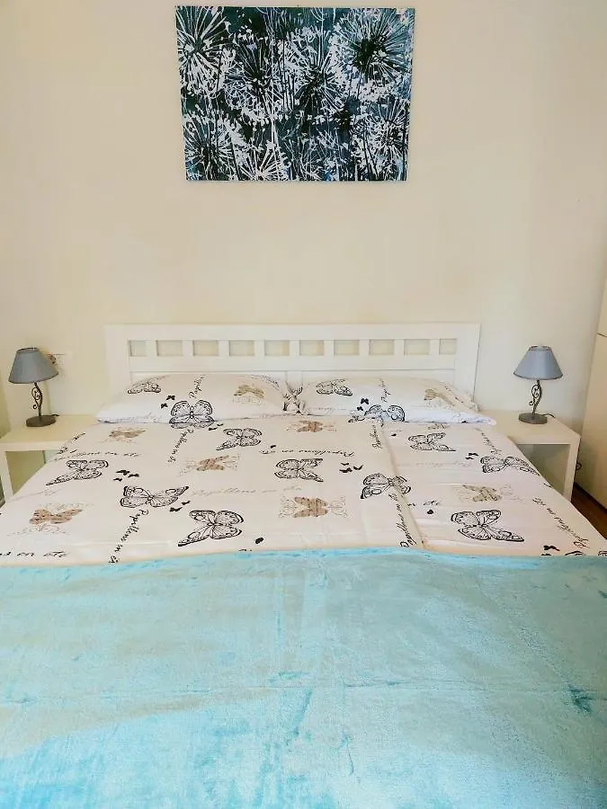Kula Park Studio Split Apartment